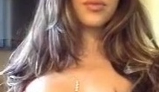 grote tieten lingerie speeltje solo aziatisch webcam chinees rechtdoor