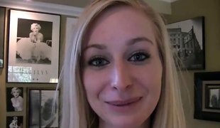 Cute blond chick is willing for all sorts of erotic sessions